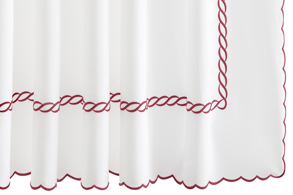 The Classic Chain Scallop shower curtain is a timeless addition to any bathroom. Made from high-quality 100% cotton pique fabric, its intricate chain Red embroidery in detailing and scalloped edge design exude elegance and sophistication. Transform your shower space with this classic and durable curtain.