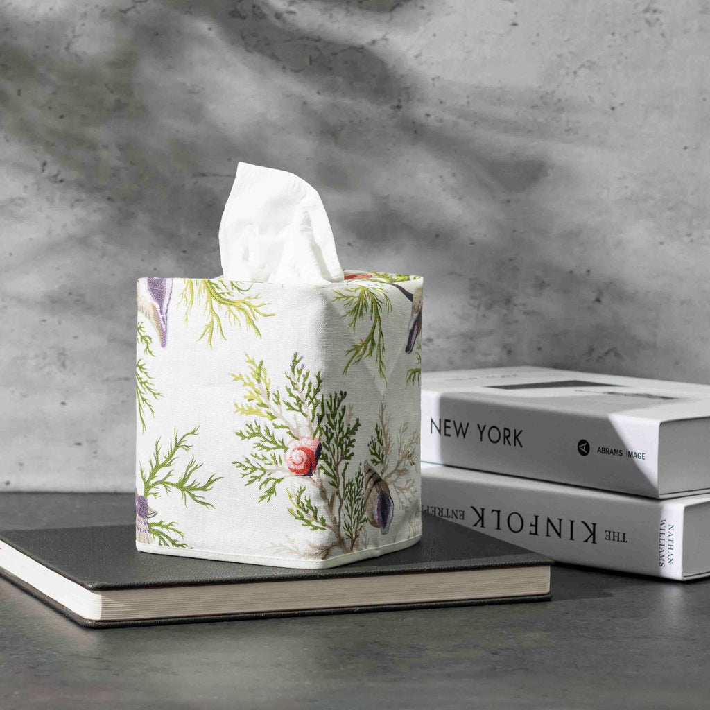 Matouk Schumacher Del Tesoro Linen Tissue Box Cover