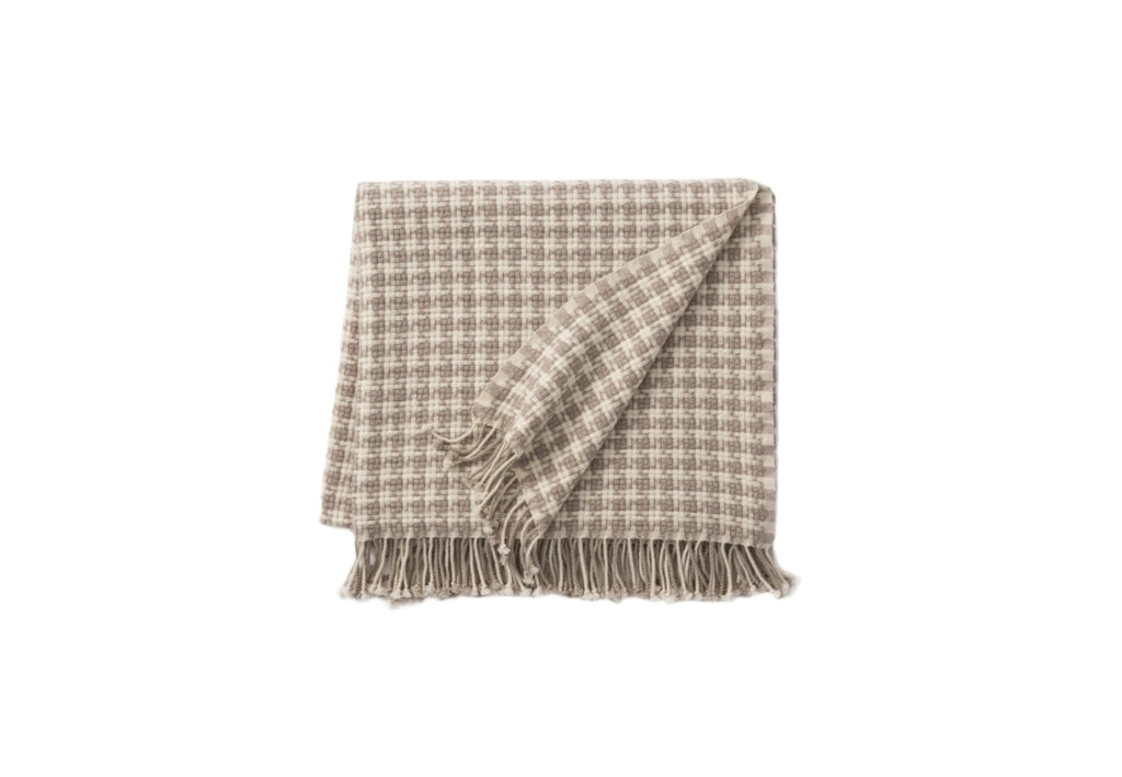 Scandia Home Torcello Houndstooth Pattern Throw in Taupe beige