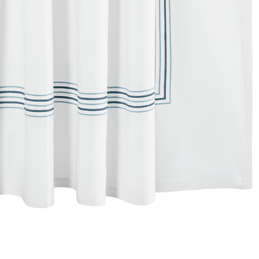 Matouk's beloved bespoke embroidery style, Presto, is meticulously applied to a 100% linen shower curtain in two-toned complementing threads. With a large choice of thread colors and combinations (we can do custom), this shower curtain make it so easy to find a home in your bathroom design.